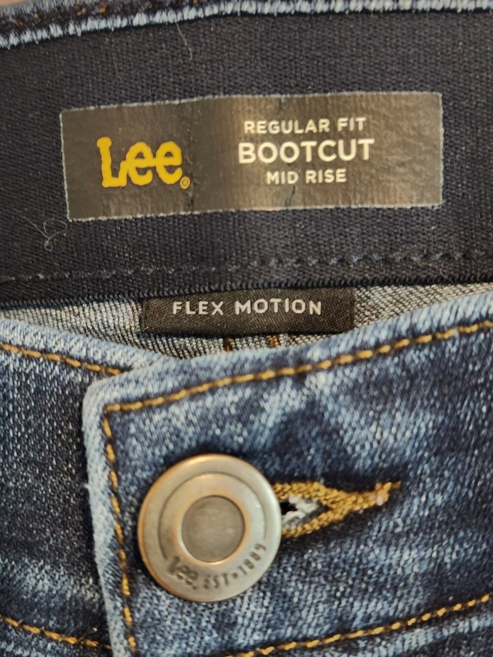 2/$25 Lee Flex Motion Mid Rise Regular Fit Bootcut Dark Wash Jeans Size 16 Long - Picture 5 of 10